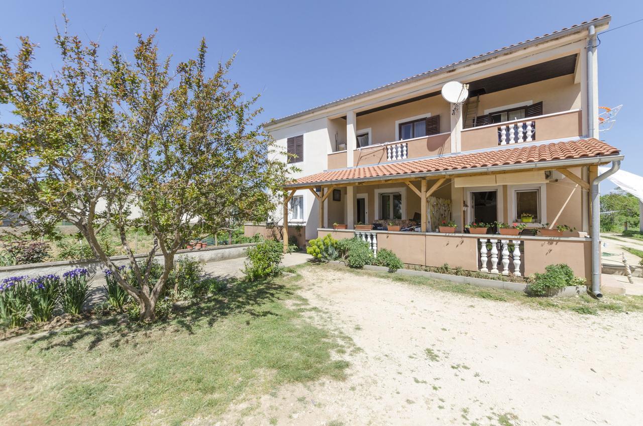 Apartments Ivana Нін Екстер'єр фото