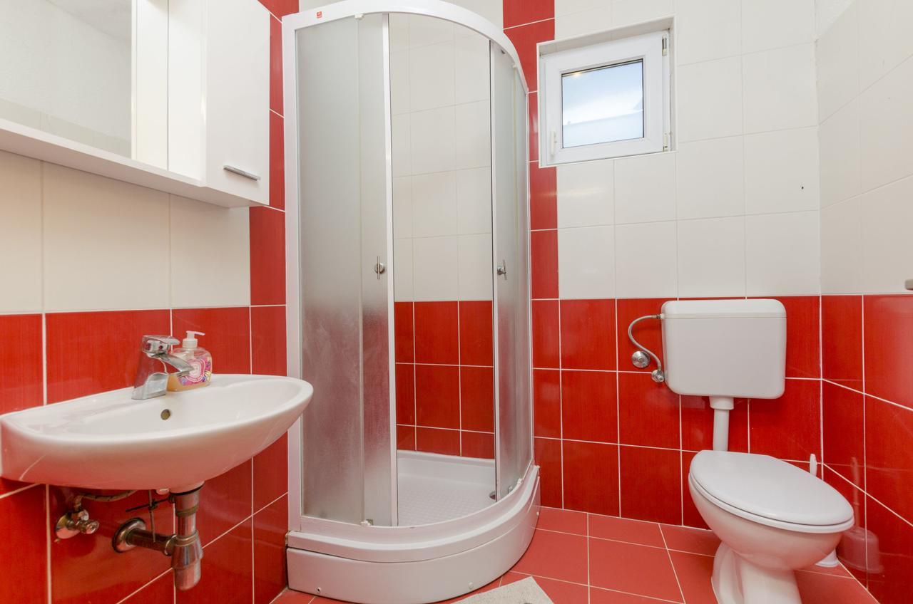 Apartments Ivana Нін Екстер'єр фото
